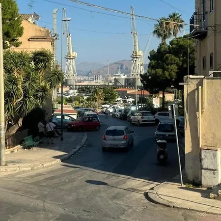 Casa Aurora G * Palermo